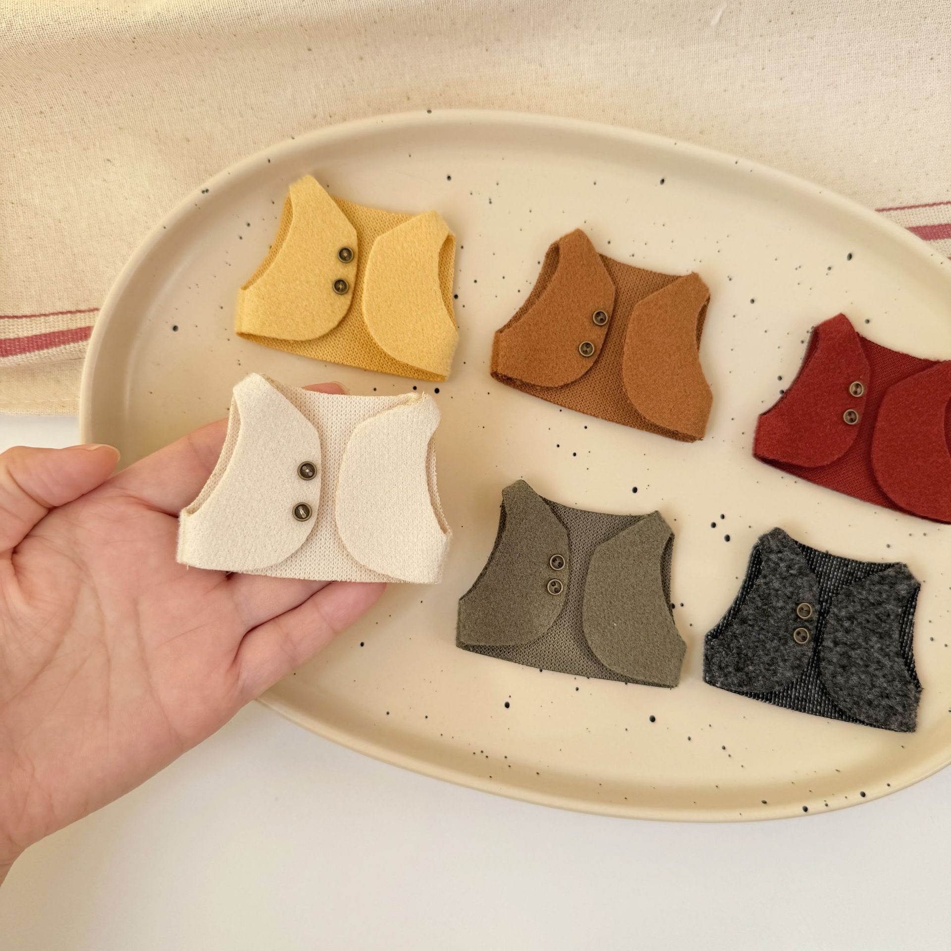 Fashion Y Vintage - 手作り10cmドール服 ヴィンテージウールベスト ラブブぬいぐるみ交換用衣装