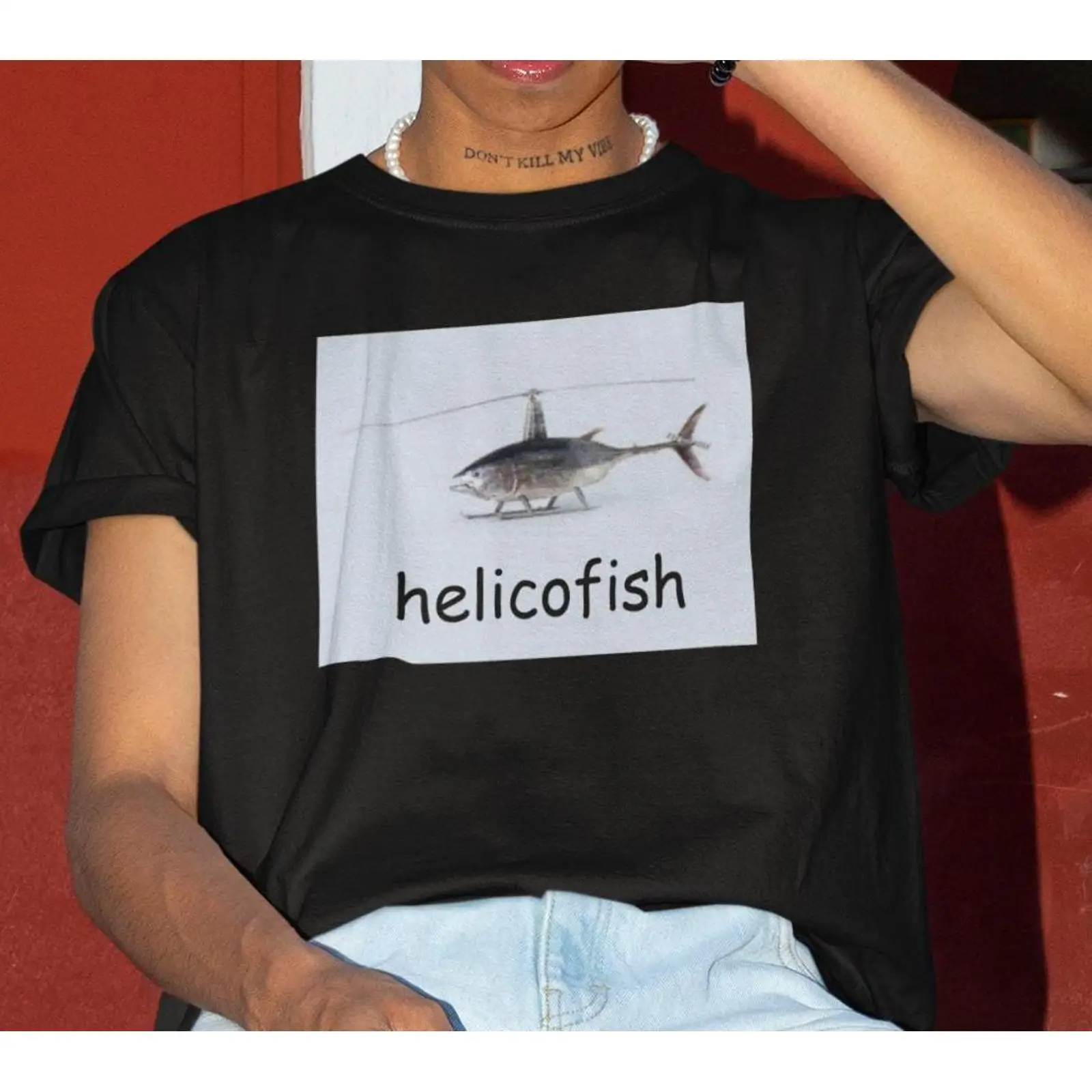 Helicofish 面白いミーム Tシャツ ヘリコプターフ - Vintage Fashion Gen Z のレビューと価格