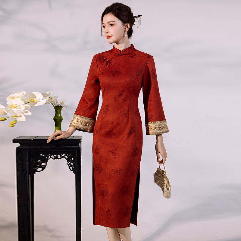 高級スエードベルベット旗袍 - フレア袖のモダンオリエンタル - Vintage Fashion Gen Z のレビューと価格